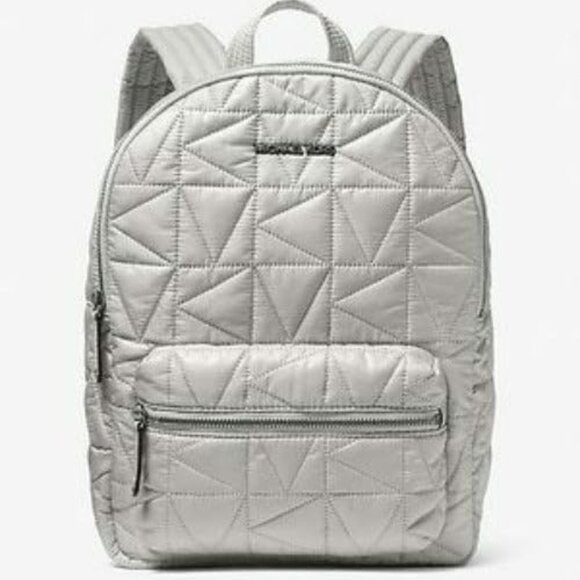Campussophisticate Winnie Aluminum Large Quilted Backpack main image 5